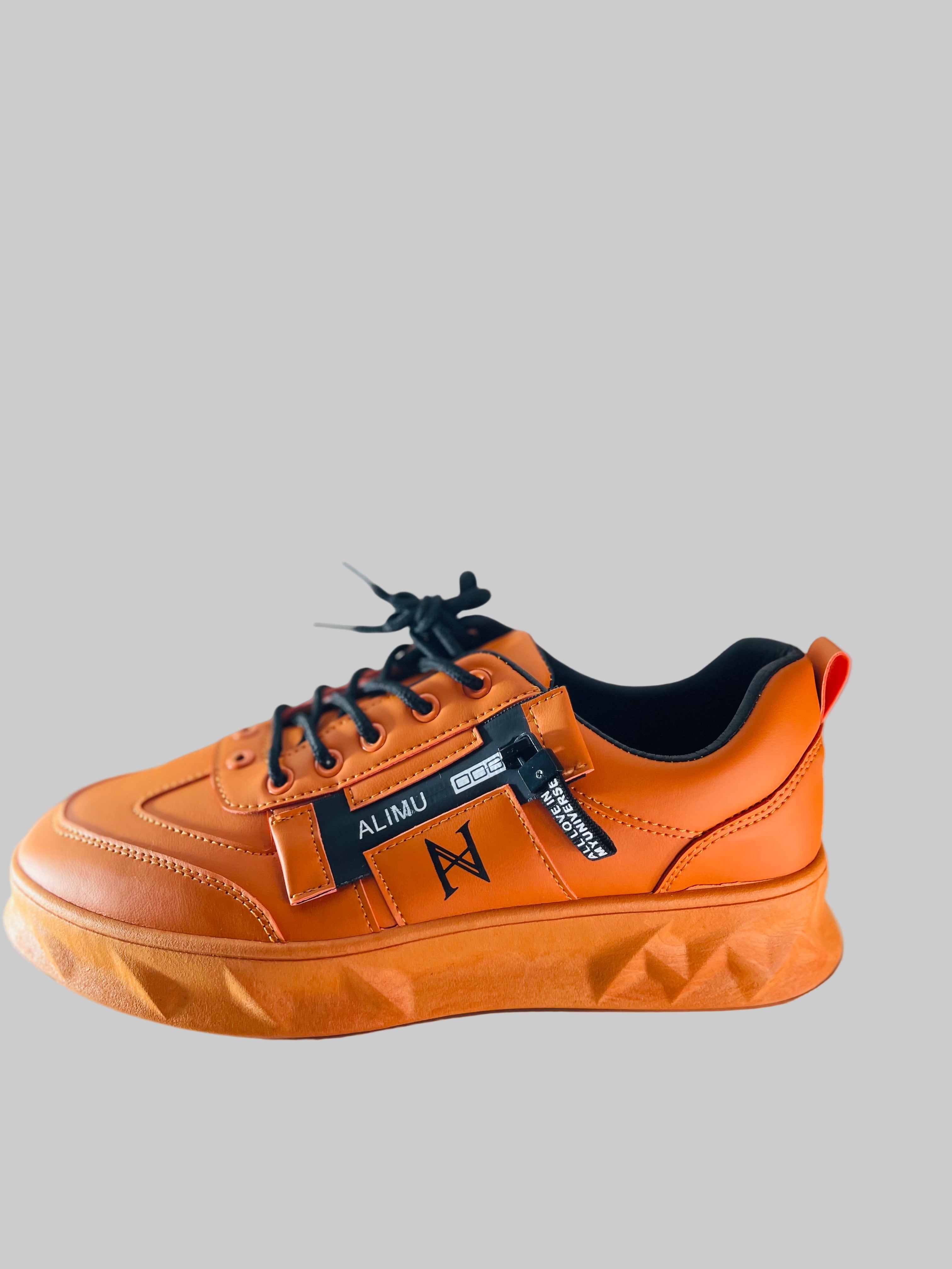 LOVE Sneaker