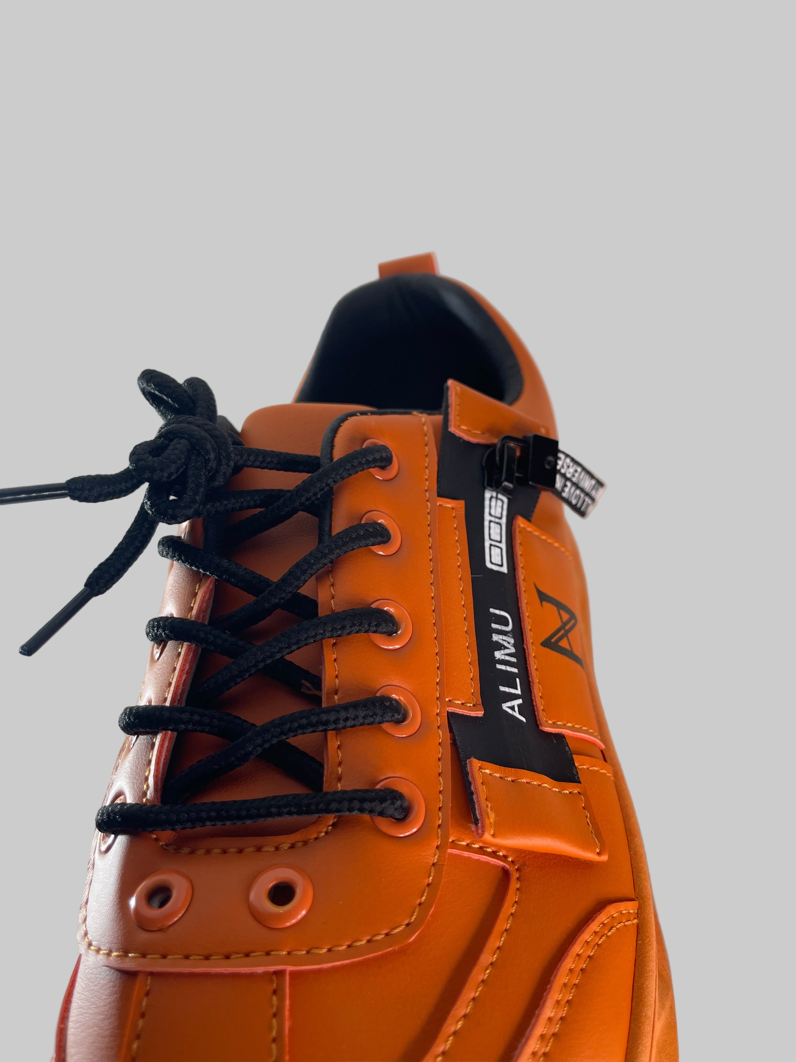 LOVE Sneaker